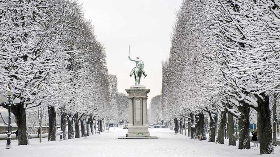 Cai neve em Paris?