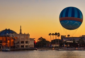 Paisagem de balão no Disney Springs em Orlando