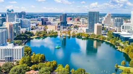 Vista de um dia ensolarado em Orlando