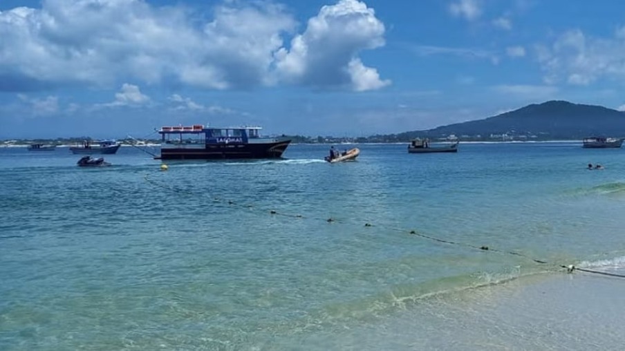 Passeio de barco à Ilha do Campeche