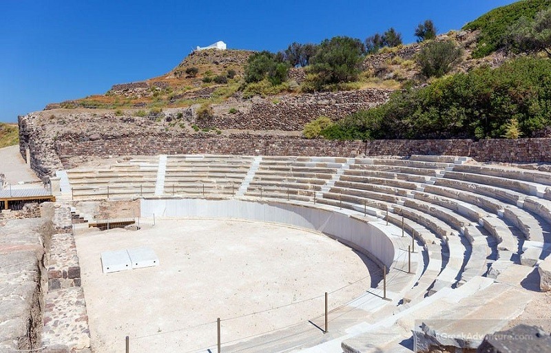 Antigo teatro de Milos