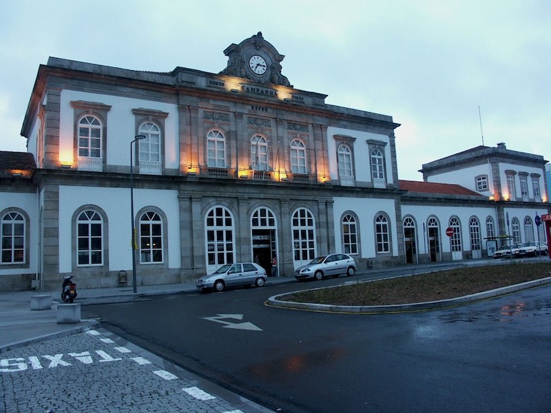 Estação de trem no Porto: Campanhã