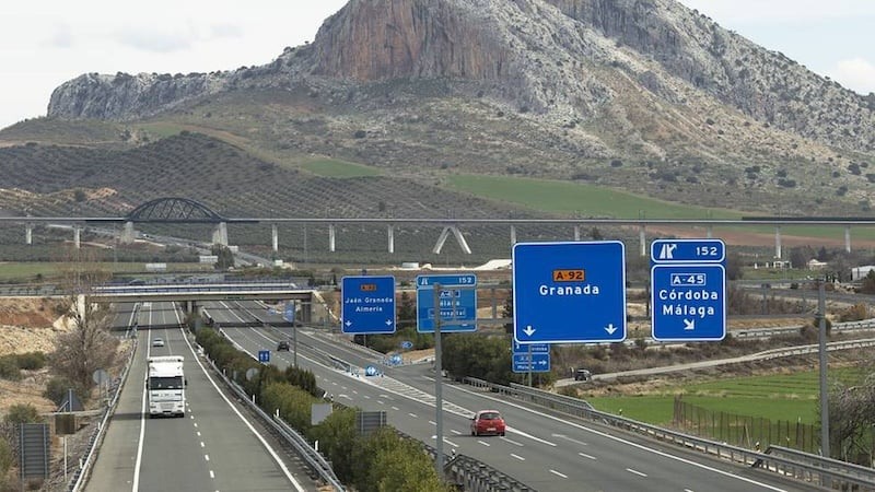 Estrada para Granada
