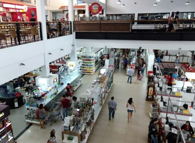 Shopping Salto del Guairá