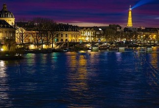 Vida noturna em Paris