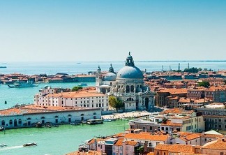 Como viajar barato para Veneza?