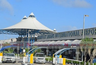 Como sair do aeroporto de Barbados e chegar ao centro