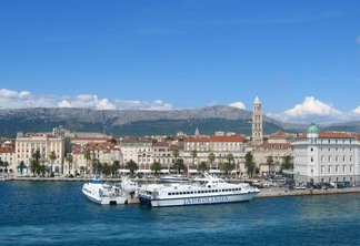 Ferry boat Jadrolinija da Itália para a Croácia