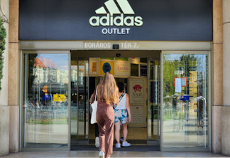 Adidas Outlet, Budapeste, Hungria