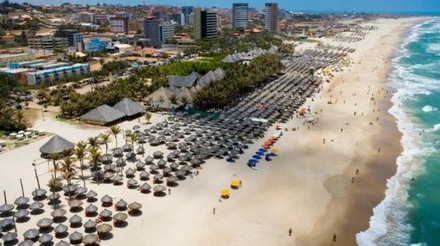 Melhores beach clubs na Praia do Futuro em Fortaleza