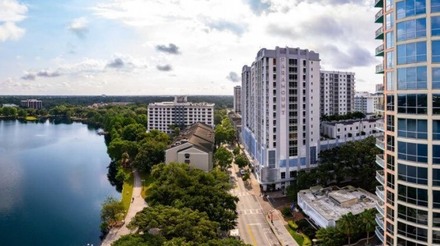 Vista aérea do Lake Eola Park em Orlando