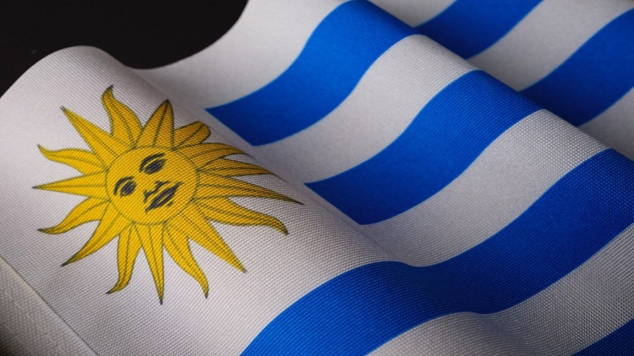 Quais línguas se falam no Uruguai?