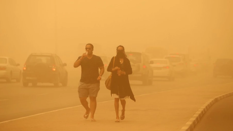Época das tempestades de areia em Dubai