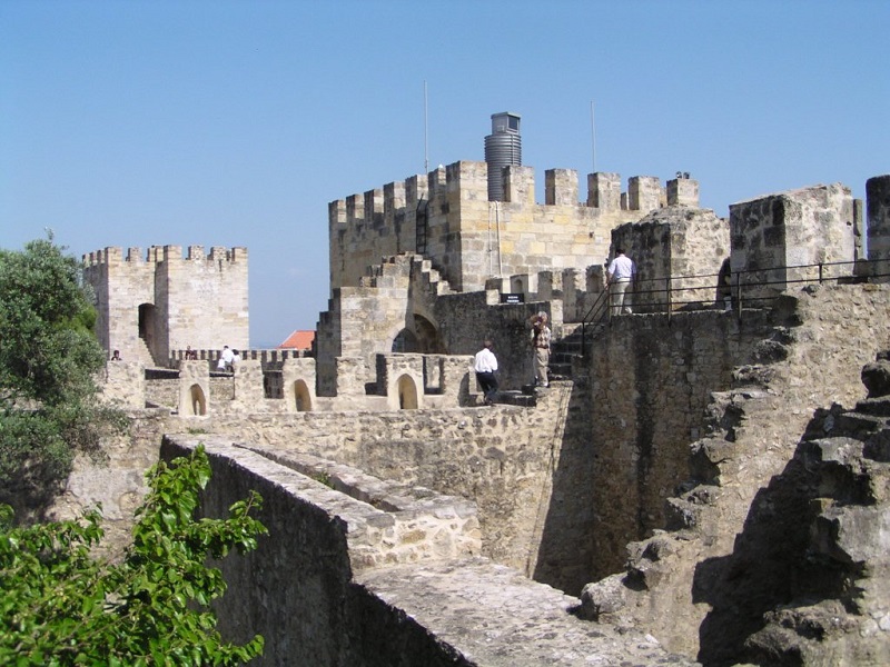 Vista da parte externa do Castelo de São Jorge