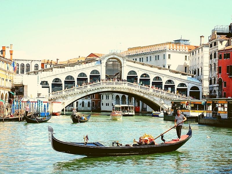Gôndola por Veneza