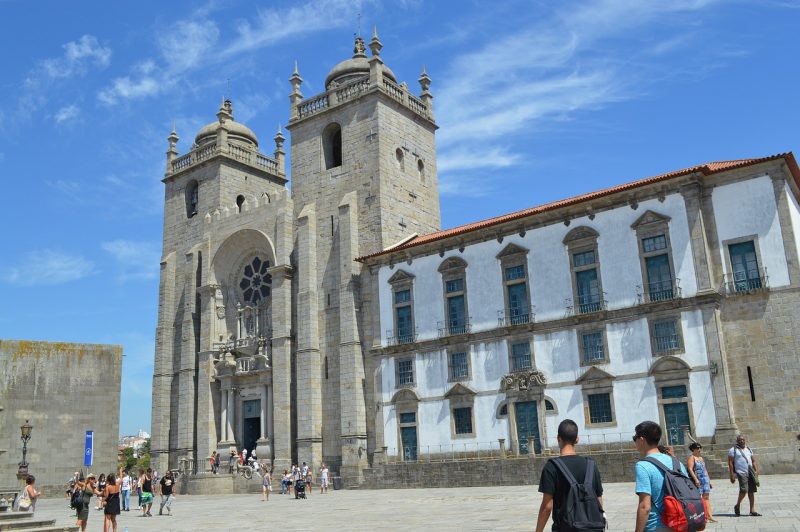 Vista externa da Catedral do Porto