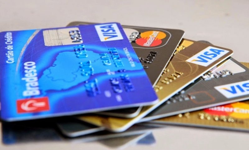 Cartões de crédito empilhados