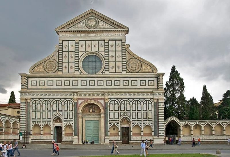 Fachada da Igreja Santa Maria Novella em Florença