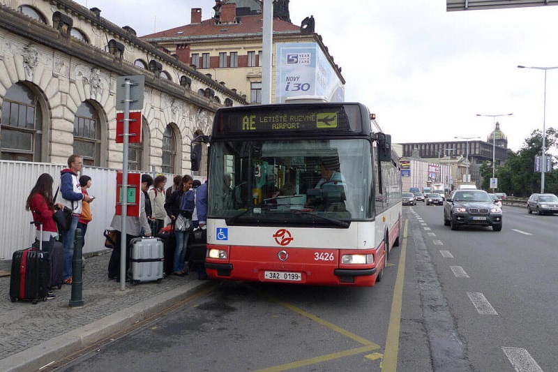 Ônibus em Praga