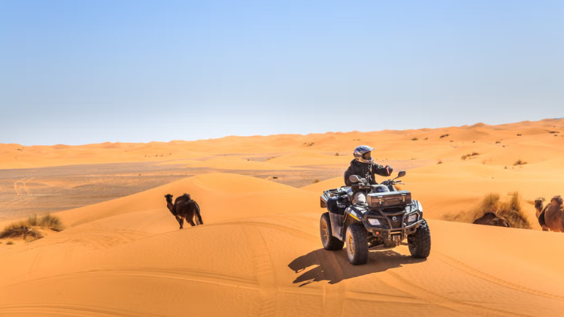 Cruzar o deserto do Sinai de quadriciclo