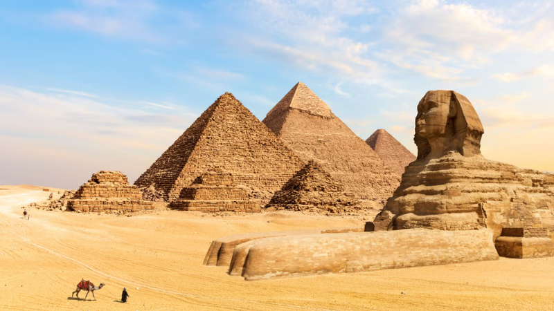 Pirâmides e Esfinge de Gizé