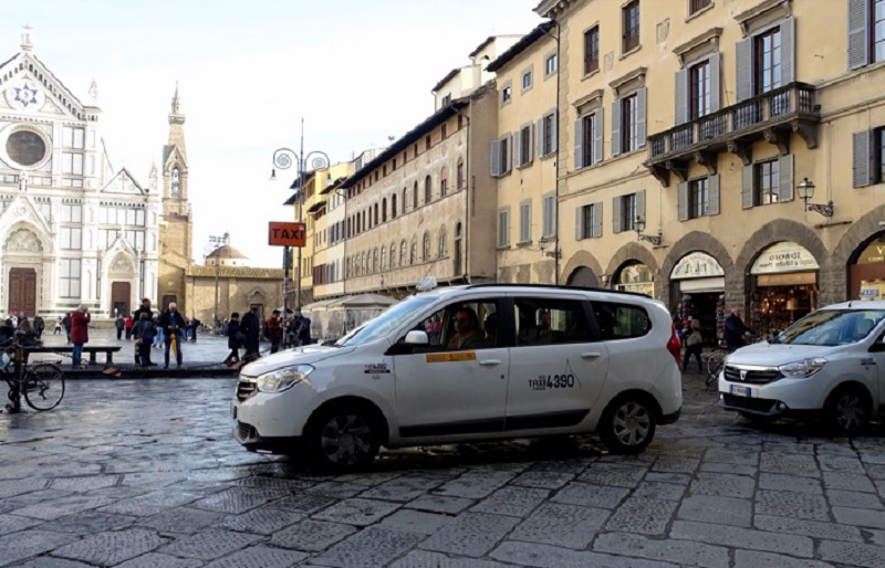 Como andar por Florença: táxi